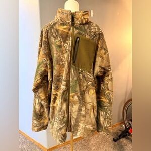 Cabela’s Camouflage Fleece Jacket – Men’s 2XL (Reg) – Excellent Condition